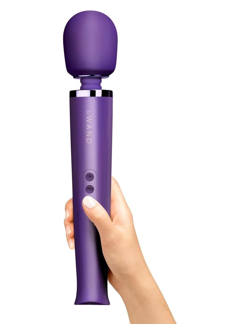 Le Wand Rechargeable Silicone Massager - Purple
